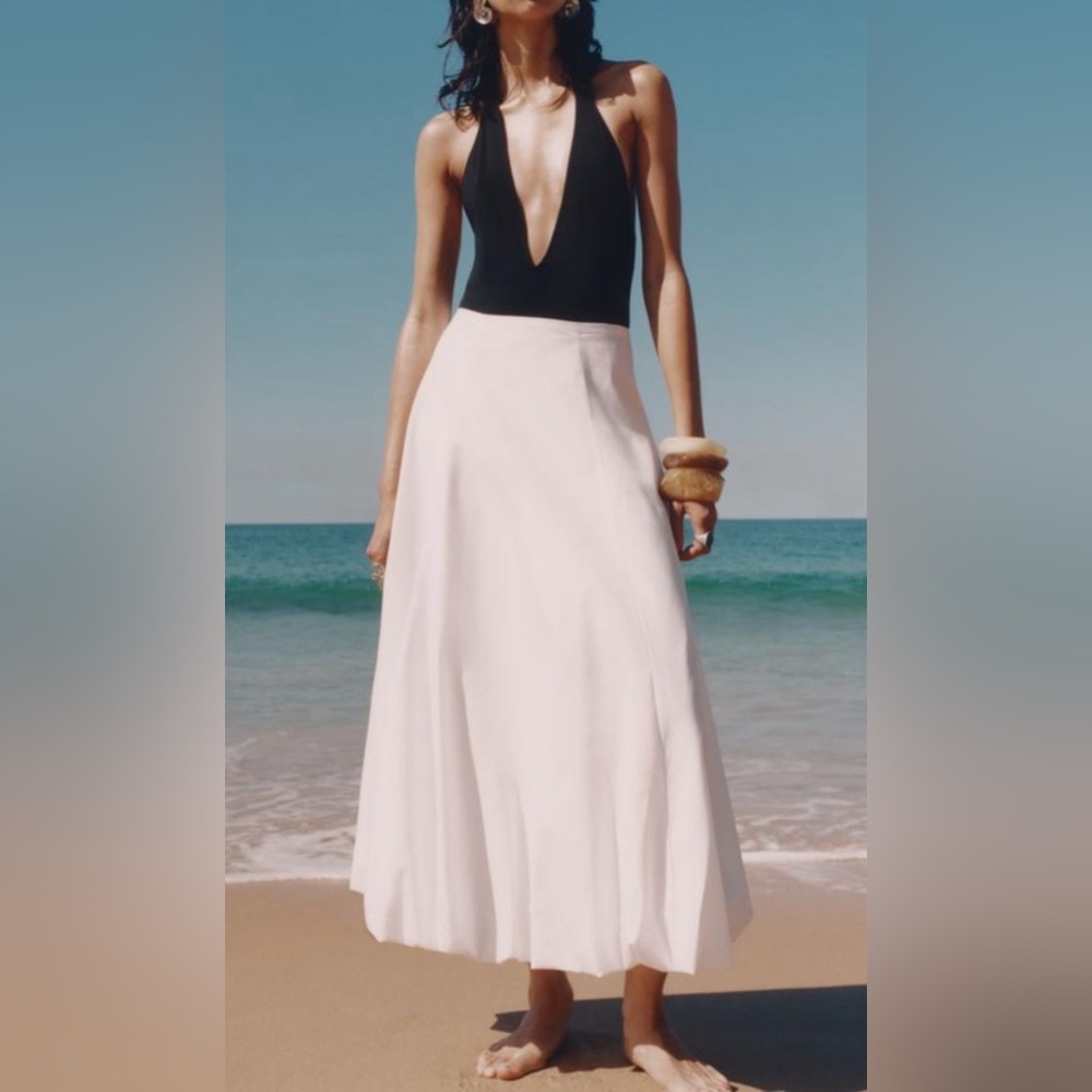 Zara white midi bubble hem skirt Large NWT